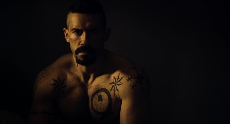 Скотт Эдкинс Неоспоримый стрижка