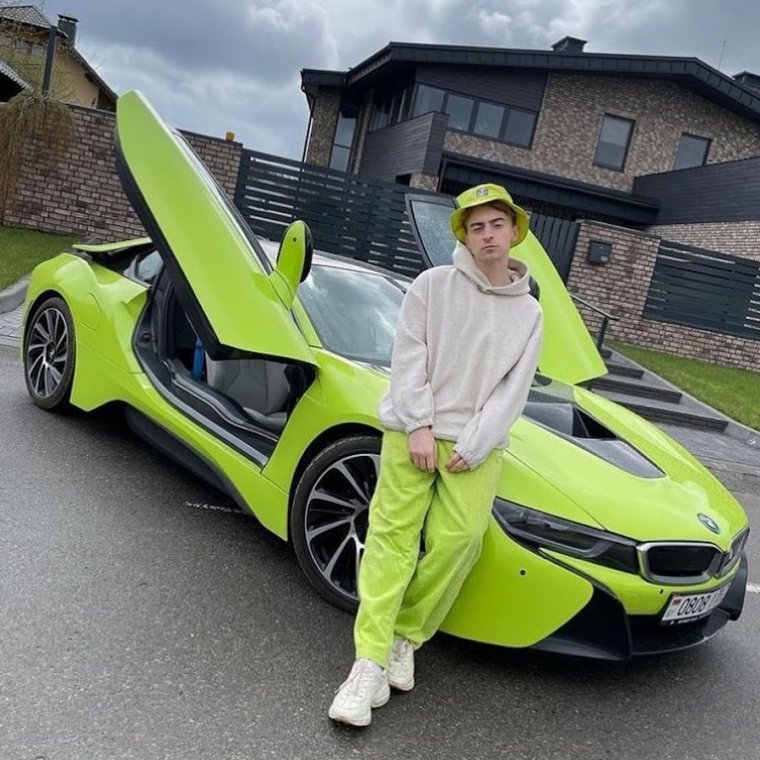 Машина Егора Шкреда