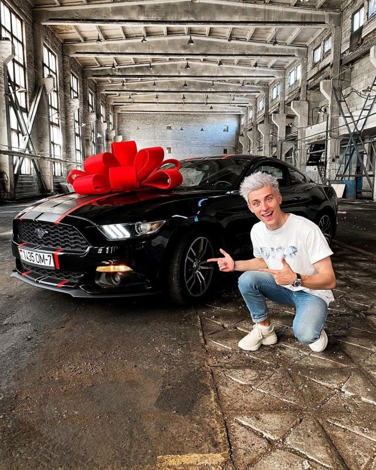 Глент Влад а4 с машиной