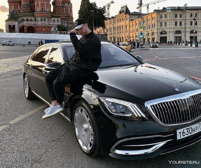 Егор Крид в машине