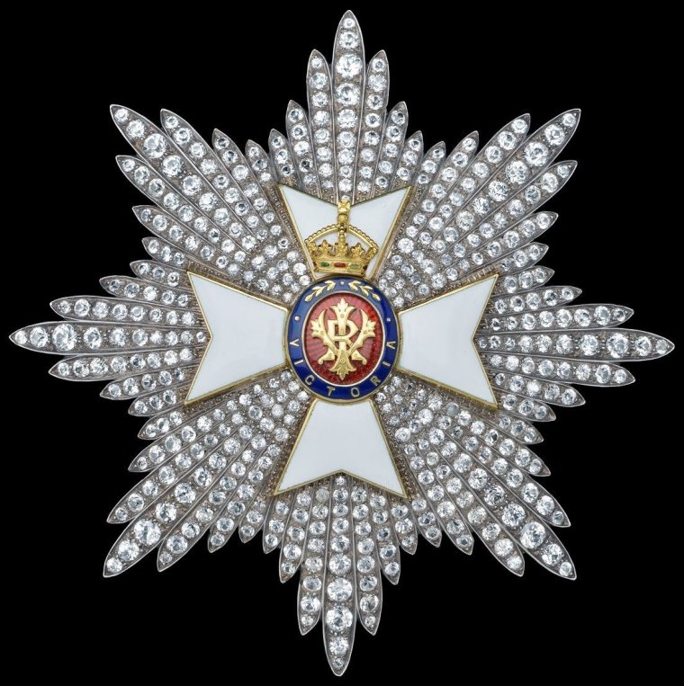 Брошка виде звезды