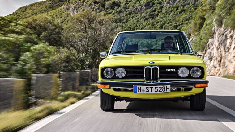 Фольксваген Битл зеленый