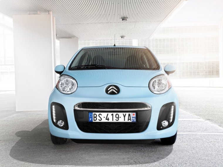 VW Jetta mk2 красная