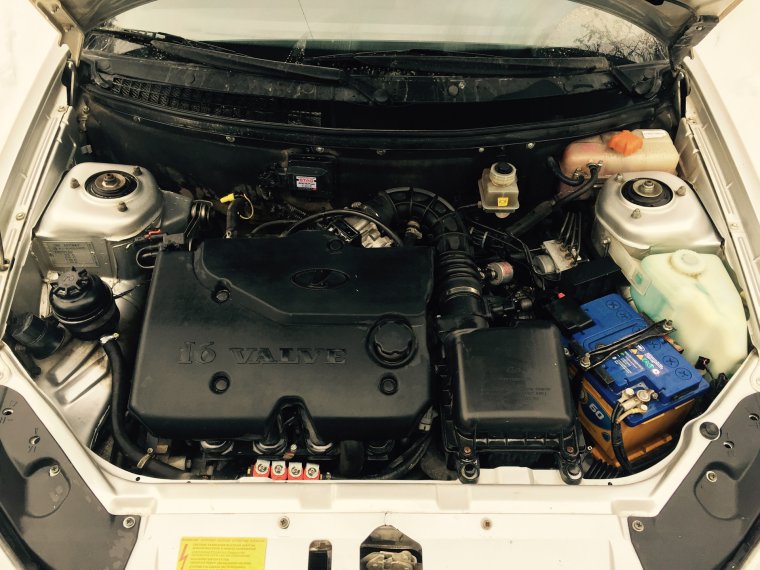 ВАЗ 2170 под капотом