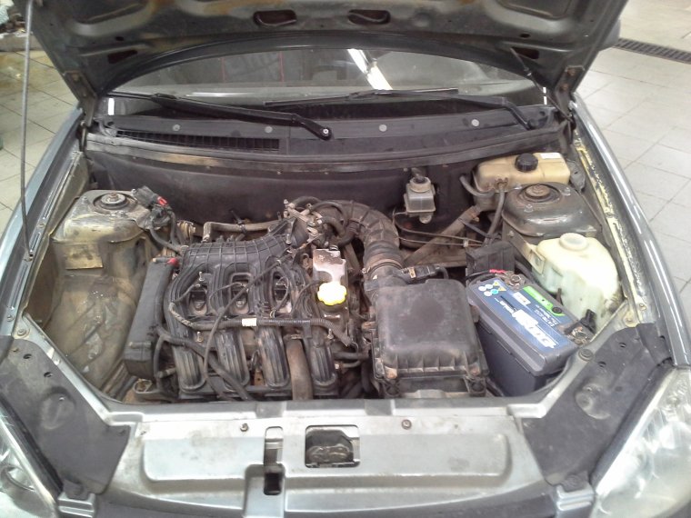 Приора 16 клапанная подкапотка