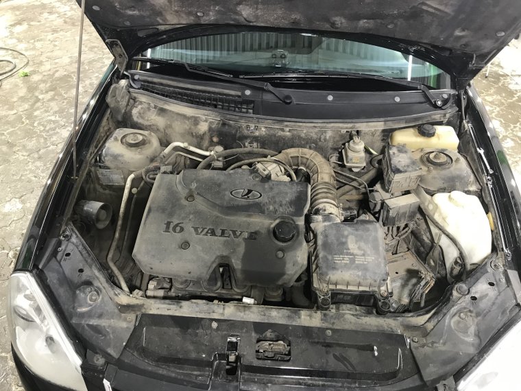 Приора 2 под капотом