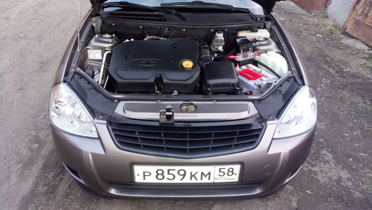 Подкапотка ВАЗ 2110