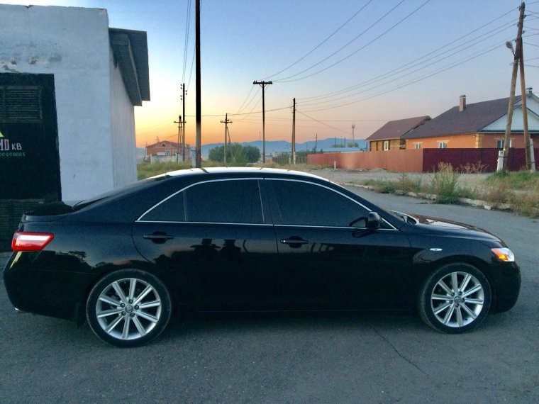 Тойота Камри 40 r18