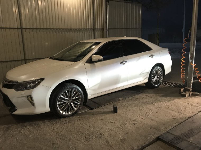 Toyota Camry 55 r18