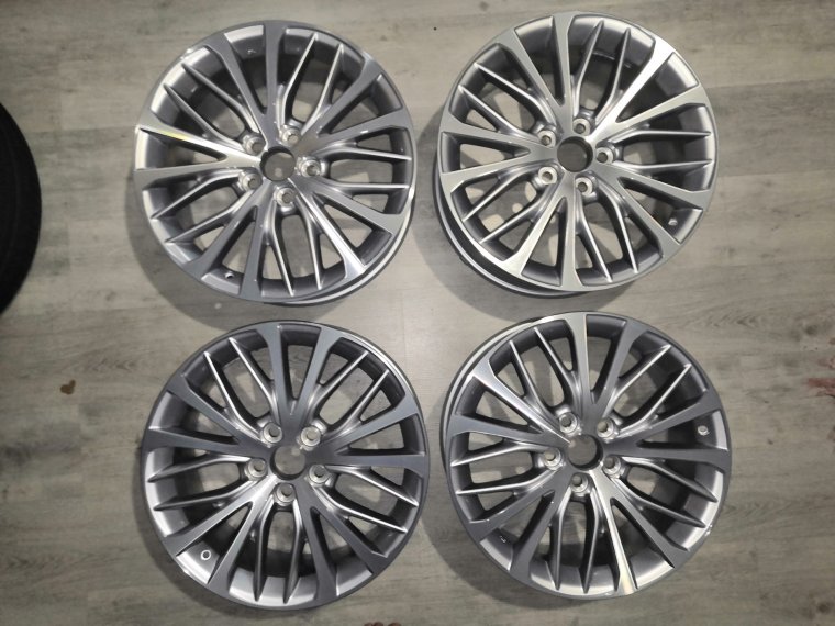 Диски Toyota Camry v70 r16