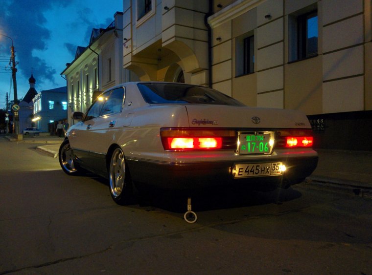 Автомобильный номерной знак