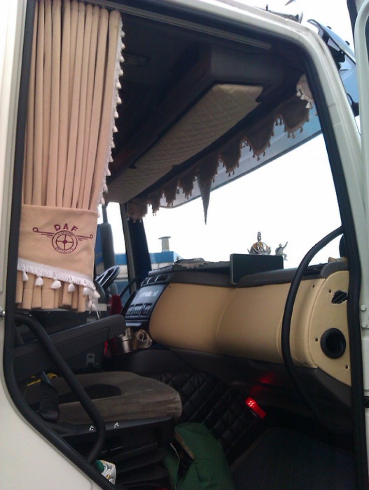 Шторки на Даф 105 в кабину