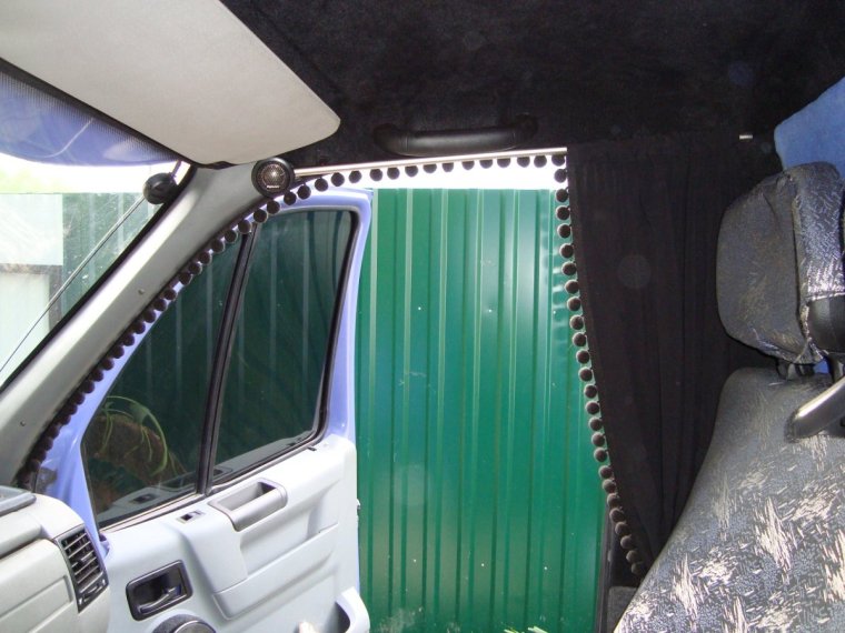 ГАЗ 2705 со шторкой