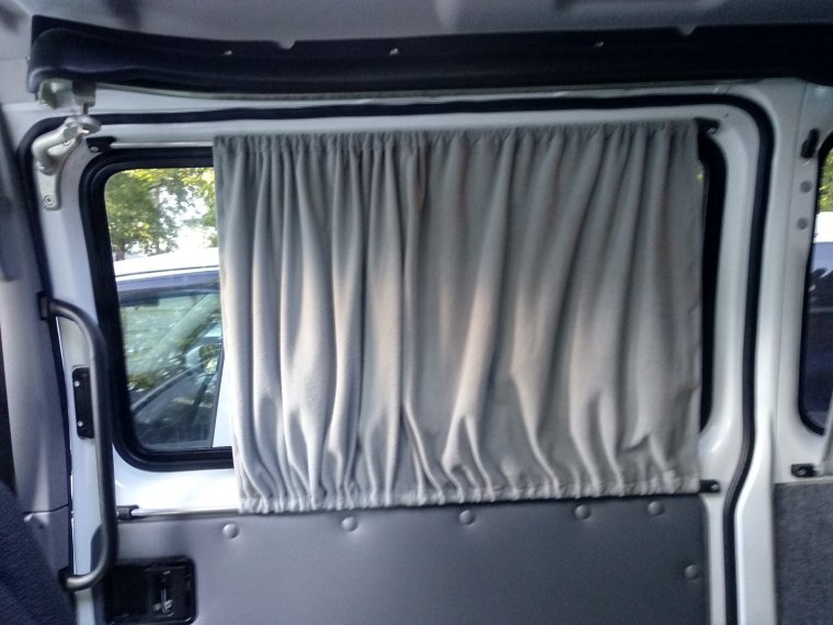 ГАЗ 2705 со шторкой