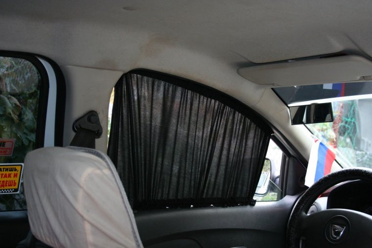 Тканевые шторки на легковой автомобиль