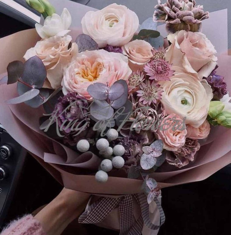 Авторский букет с антуриумом