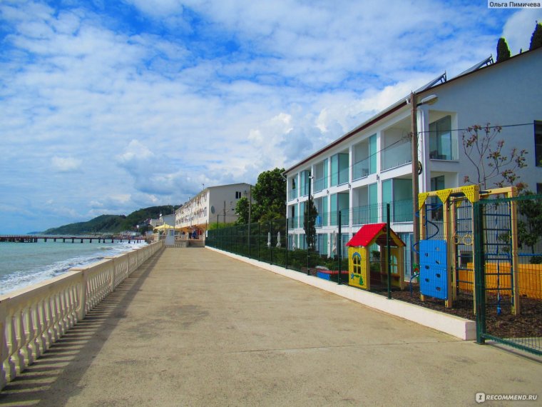 Набережная поселка Лоо Краснодарский край