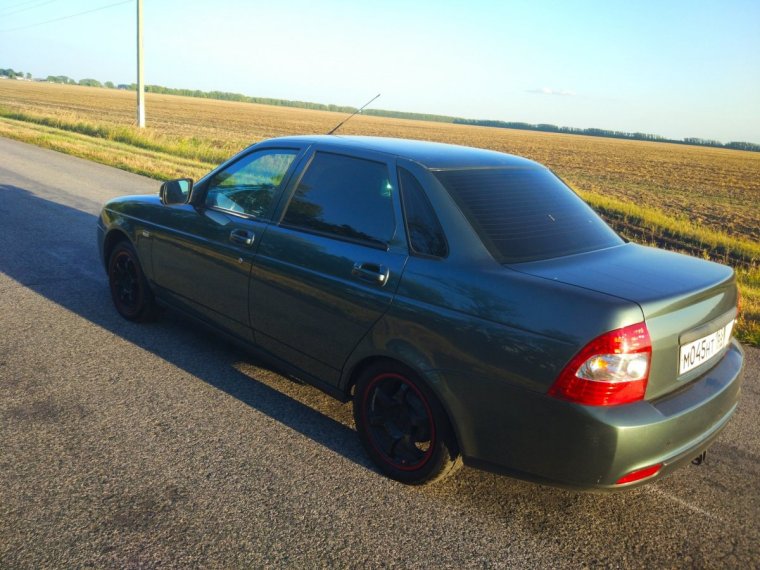 Лада Приора седан 1.6