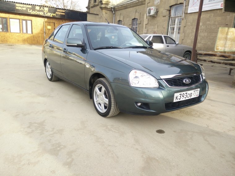 Приора 2 хэтчбек зеленая