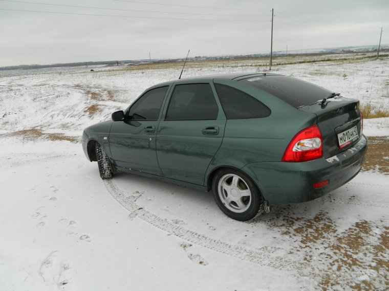 Приора 2 хэтчбек зеленая