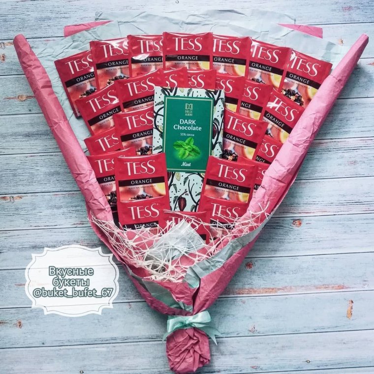 Букет из чаяных пакетов