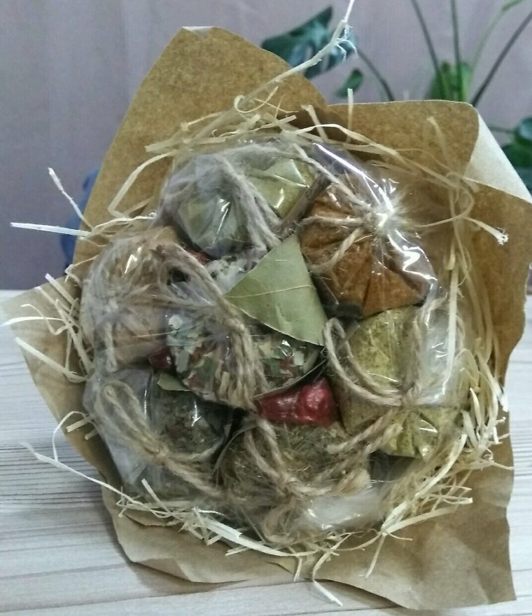 Букет из чая и конфет