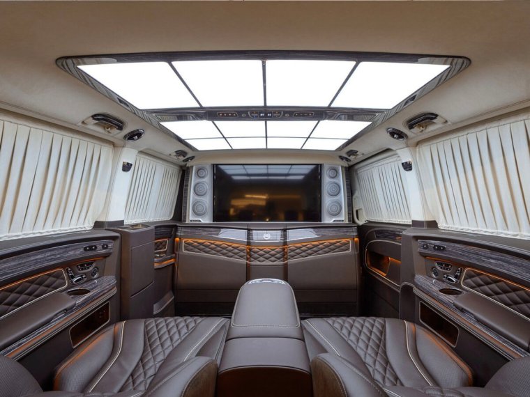 Mercedes Benz v class Maybach