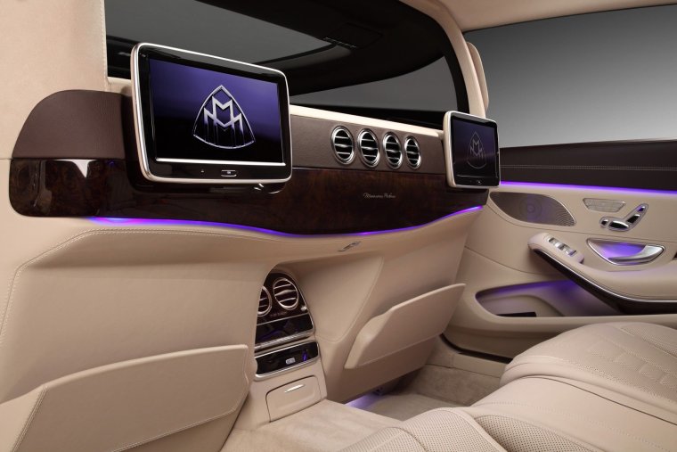 Мерседес-Бенц минивэн 2020