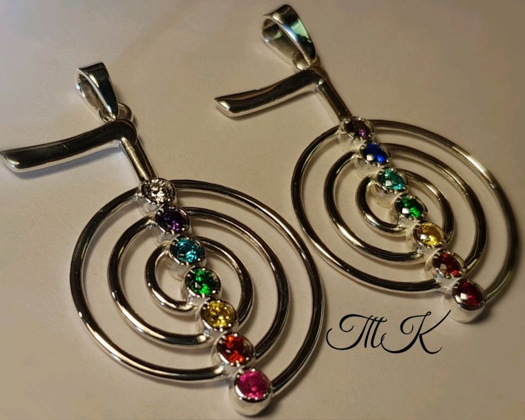 Подвеска символ гармонии