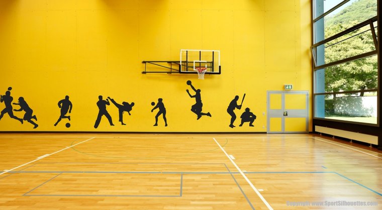 Украшение стены в спортзале