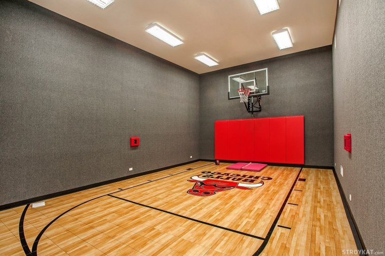 Баскетбольные залы