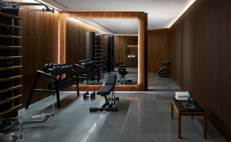 Современный спортзал в школе