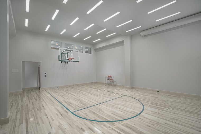 Интерьер фитнес зала