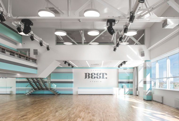 Отделка стен тренажерного зала в доме