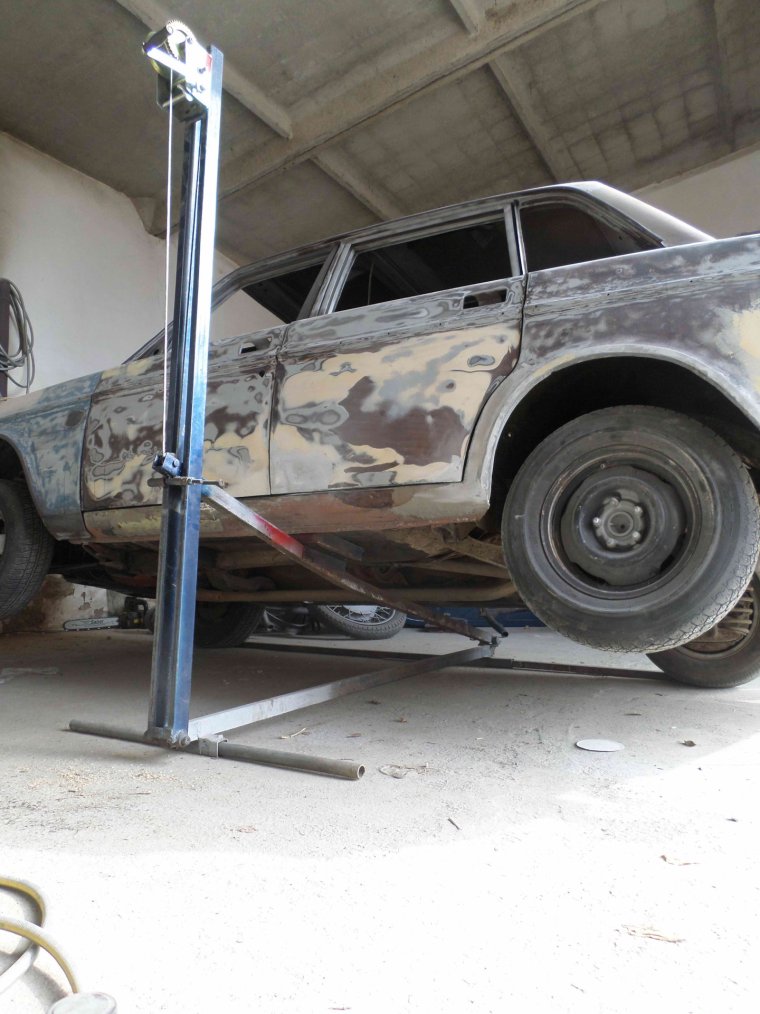 Подъемник опрокидыватель для ВАЗ 2110