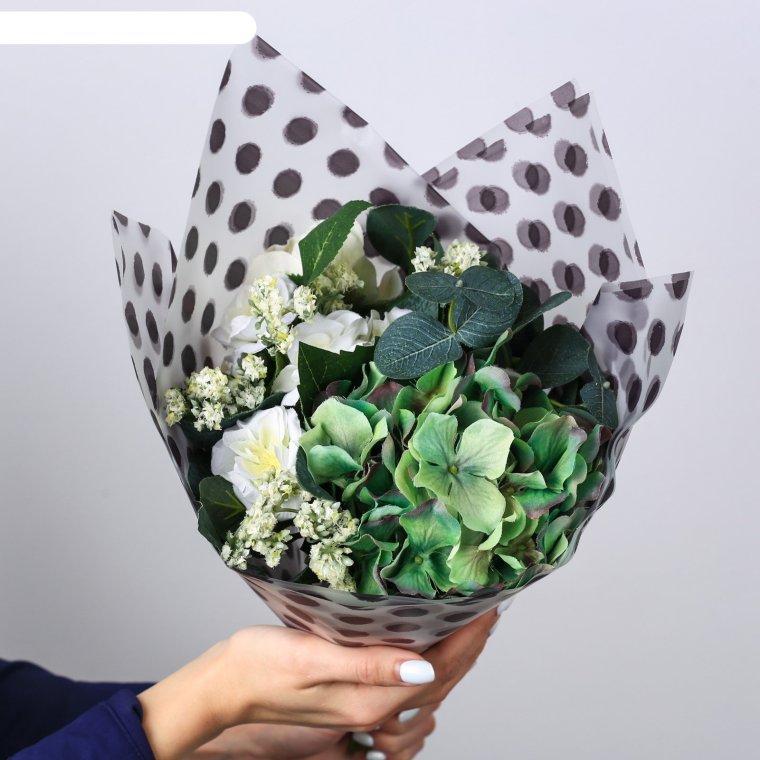 Упаковка цветов в бумагу