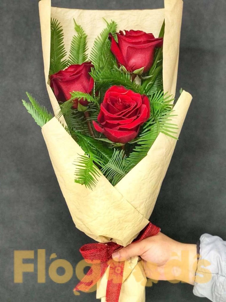 Современная упаковка букетов