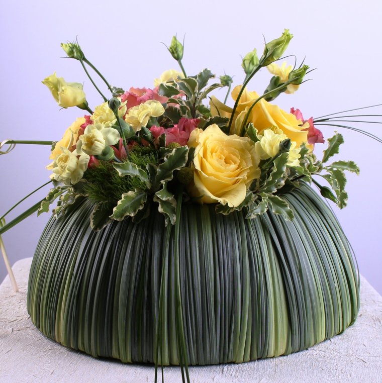 Цветочные букеты и композиции