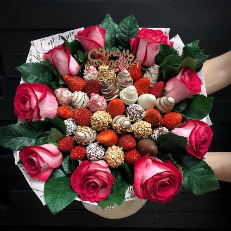 Креативные букеты из цветов на день рождения