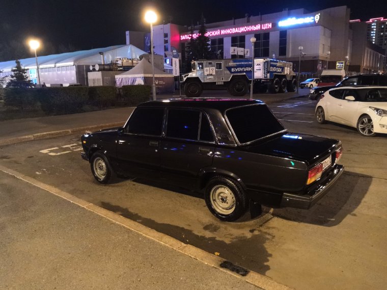 ВАЗ 2107 черная опер