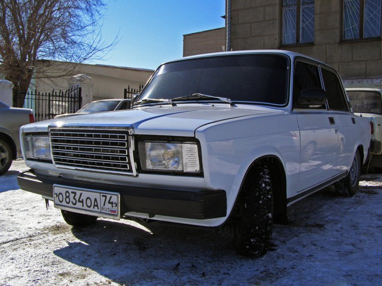 ВАЗ 2107 белая