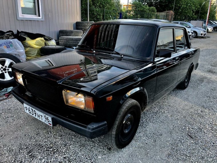 ВАЗ 2107 черная