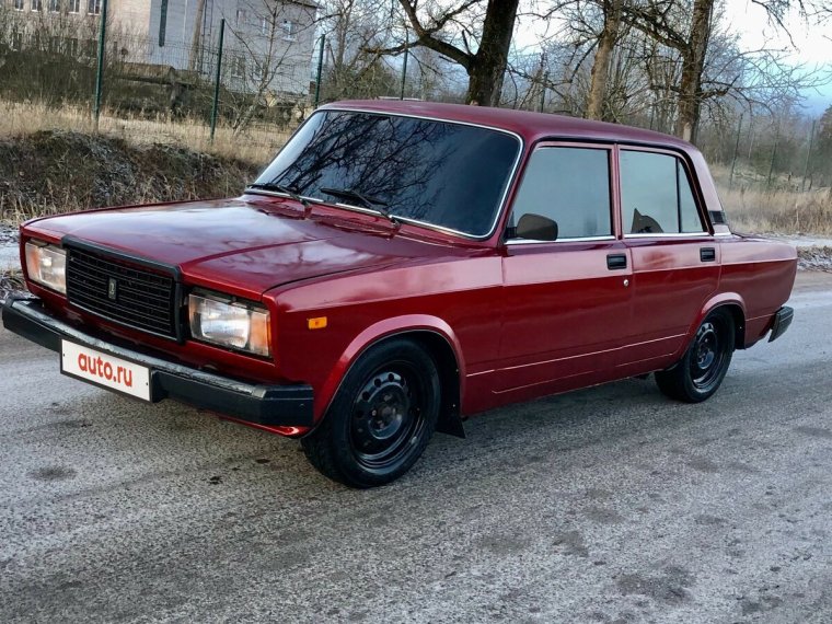 ВАЗ 2107 красная