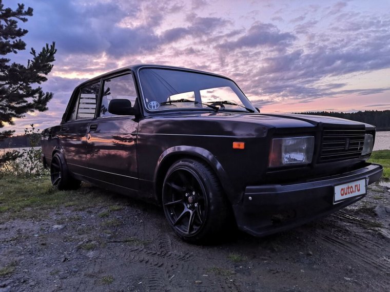 Чёрная семёрка ВАЗ 2107
