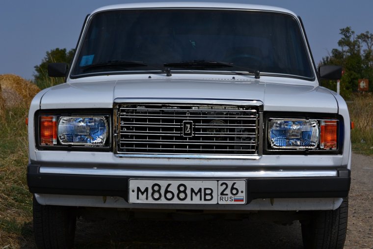 ВАЗ 2107 перед