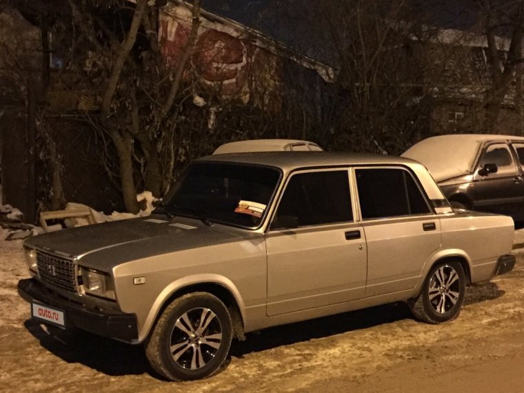 ВАЗ 2107 серебристая Боевая