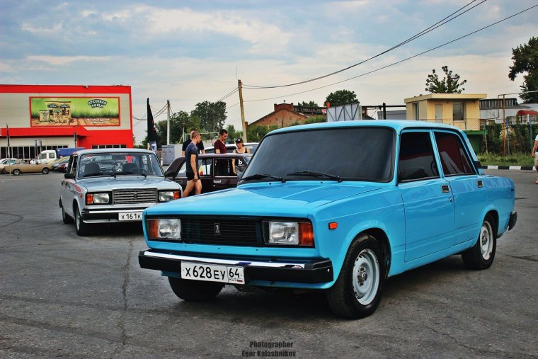 ВАЗ 2107 цвет Адриатика