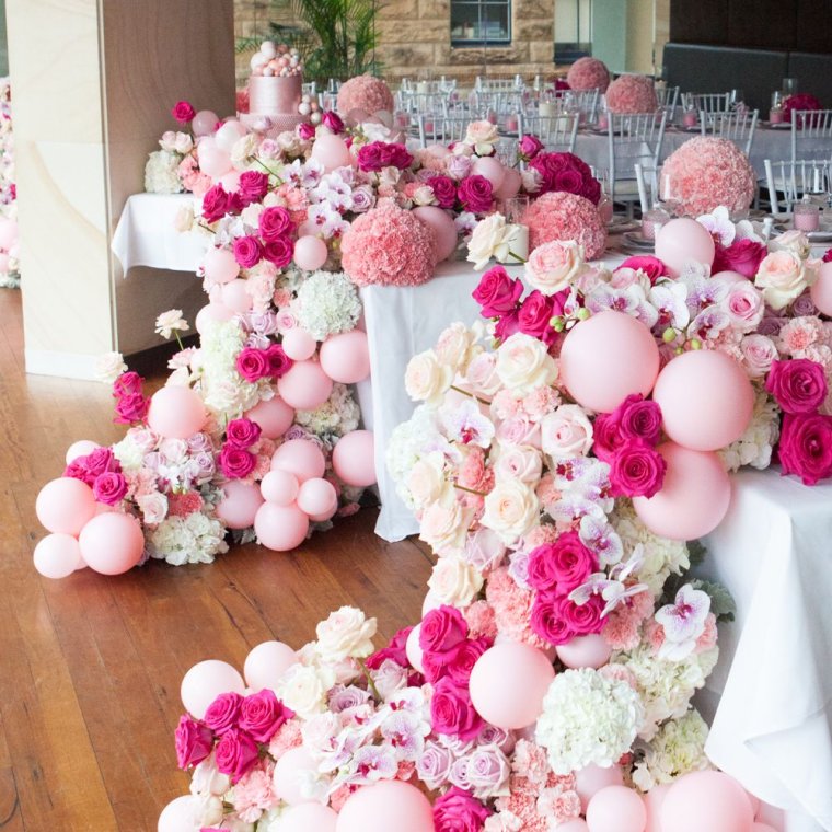 Украшение свадьбы шарами и цветами