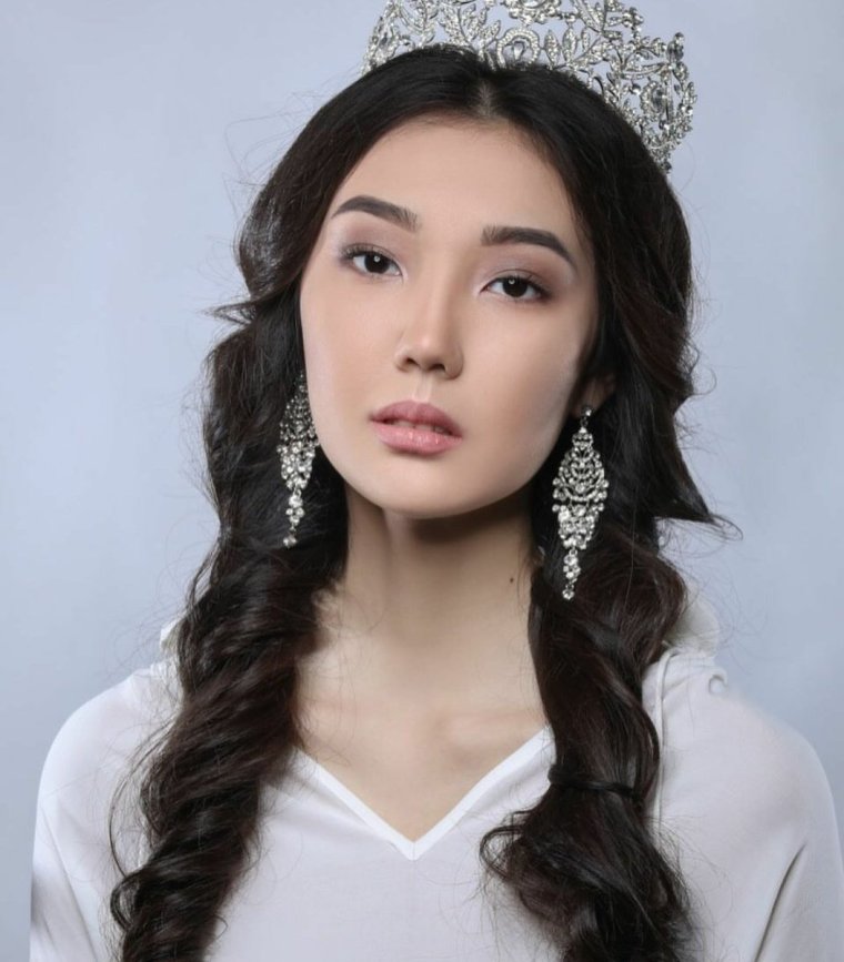 Модель Бегимай Карыпбекова