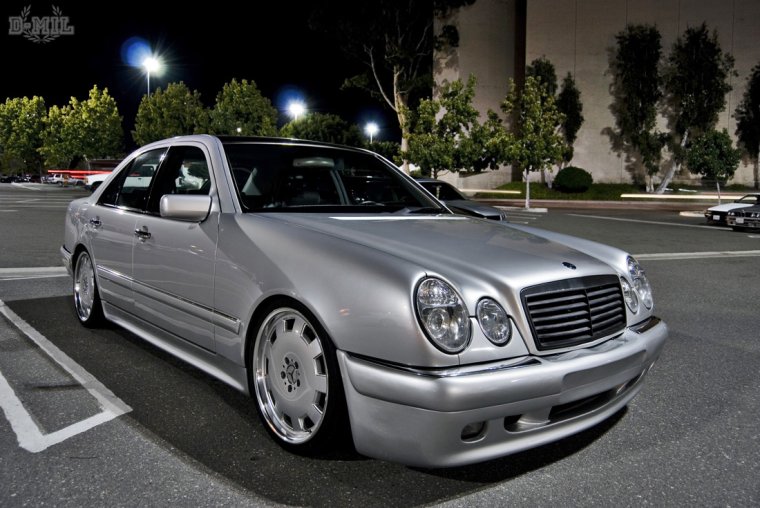 Mercedes 211 AMG 6.3